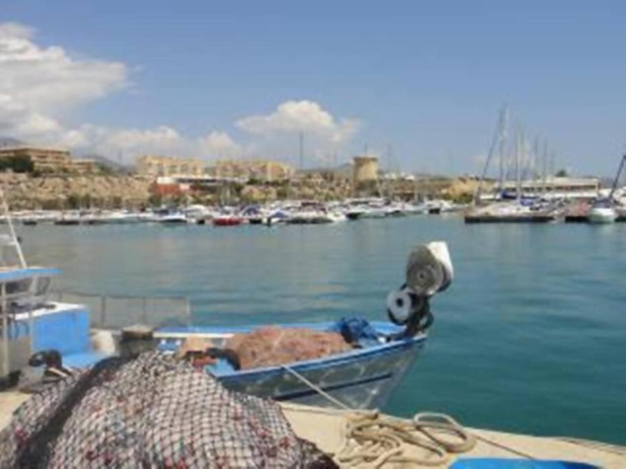 Beachside Apartment In The Centre Of El Campello Exterior foto